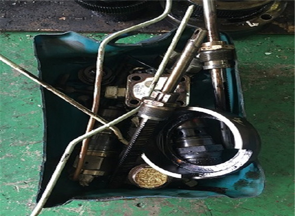 MAN B&W 6S60MC Fuel Pump Overhaul
